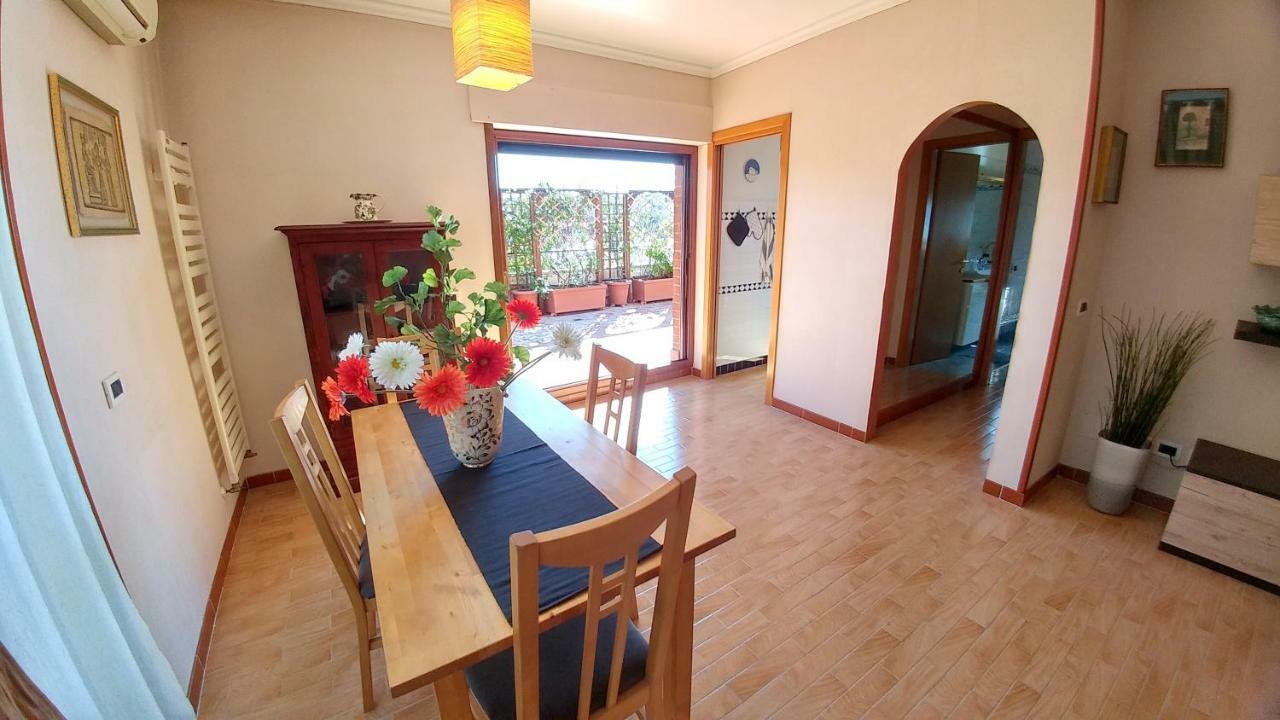 Ferienwohnung Terrace22 - Delizioso Attico Ben Collegato Rom Exterior foto